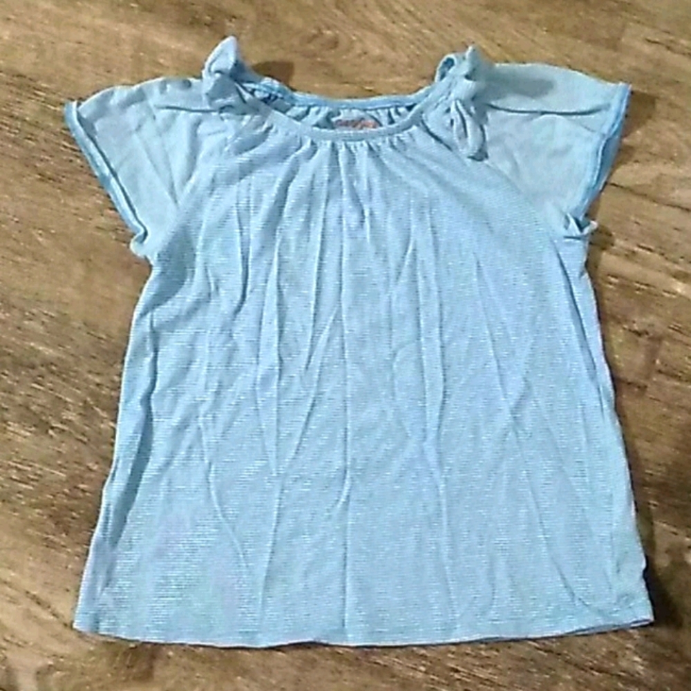 A kids shirt